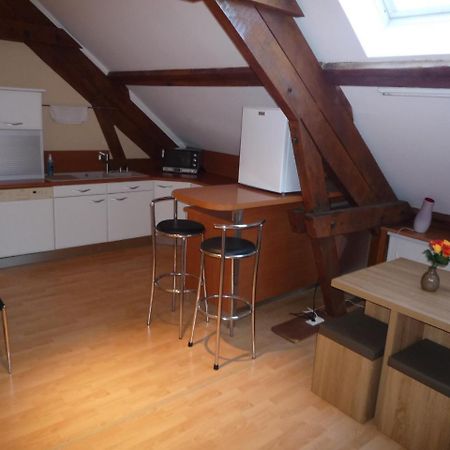 La Maison Des Bonheurs Bed & Breakfast Rillieux-la-Pape Dış mekan fotoğraf