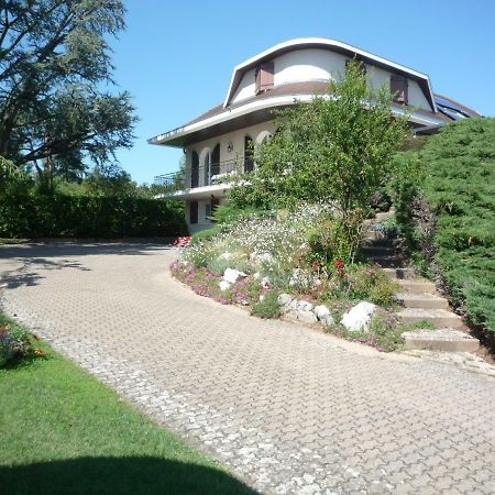 La Maison Des Bonheurs Bed & Breakfast Rillieux-la-Pape Dış mekan fotoğraf