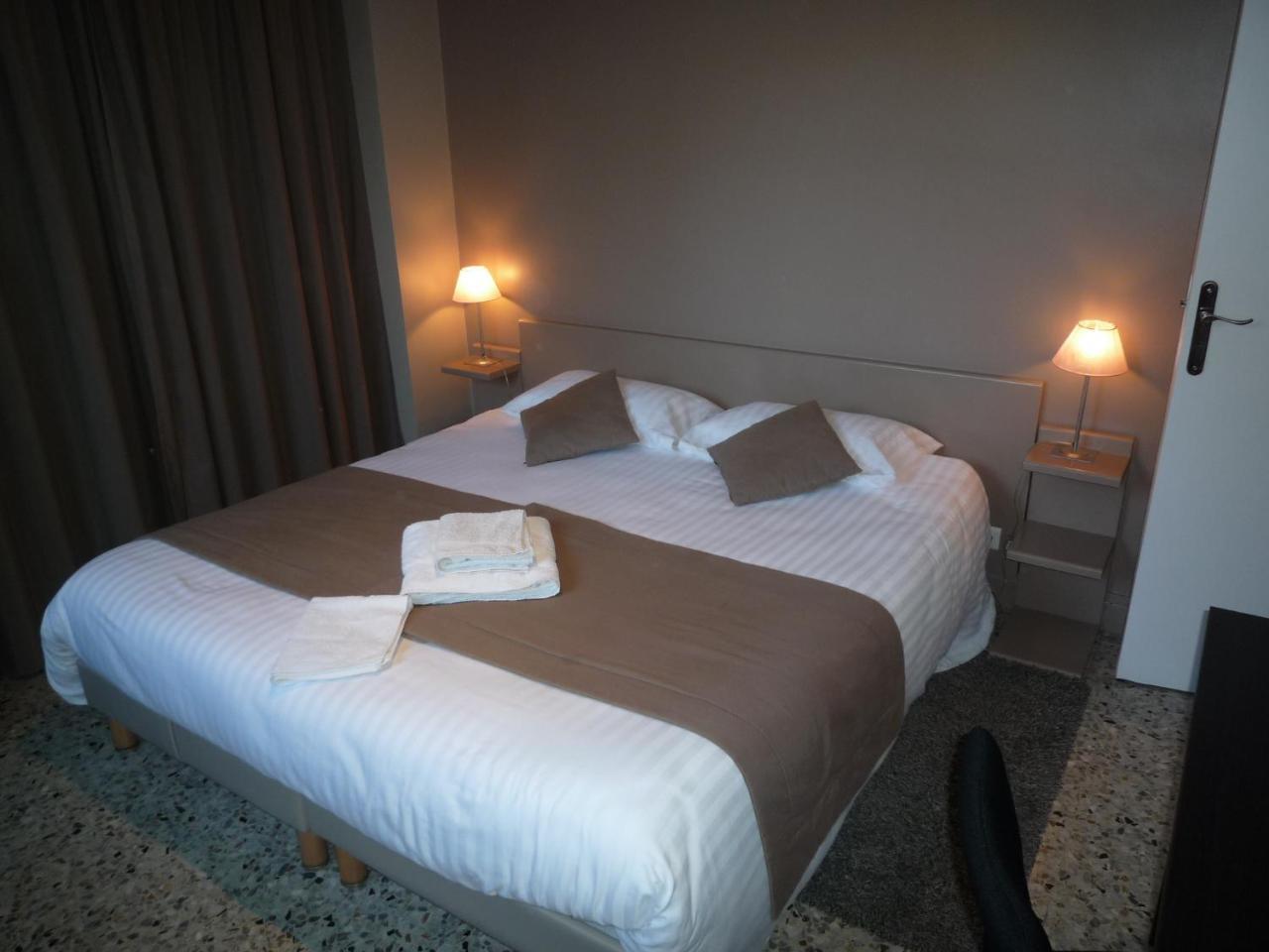 La Maison Des Bonheurs Bed & Breakfast Rillieux-la-Pape Dış mekan fotoğraf